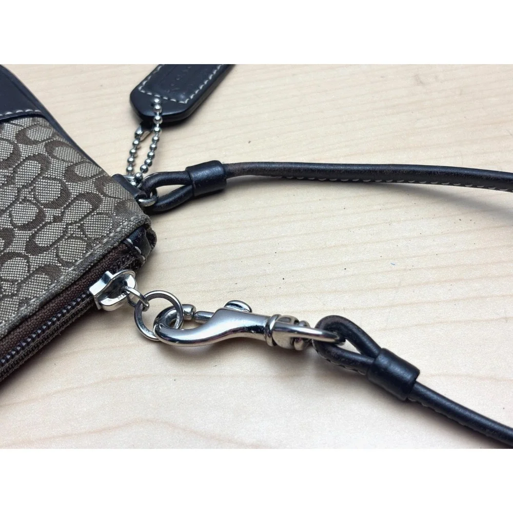 Coach Vintage 6319 Mini Signature Skinny Wristlet Khaki Brown Leather Canvas Y2K